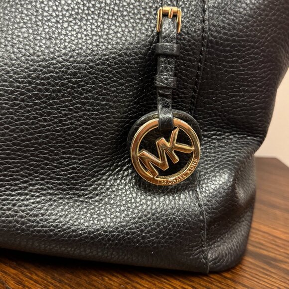 Michael Kors Jet Set Pebbled Leather Tote – Black – Excellent Condition - Picture 8 of 8